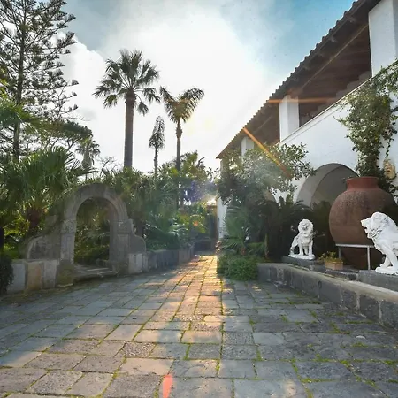 Regine Villa Ischia