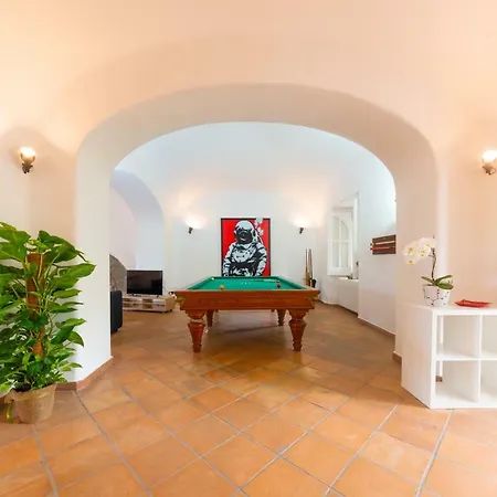 Regine Villa Ischia